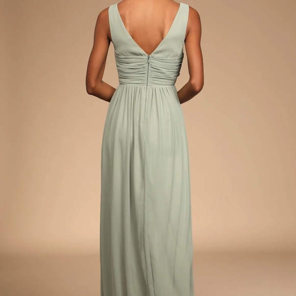 Lulu’s Easy To Love You Sage Brush Twist-Front Dress with Pockets - Picture 5 of 16